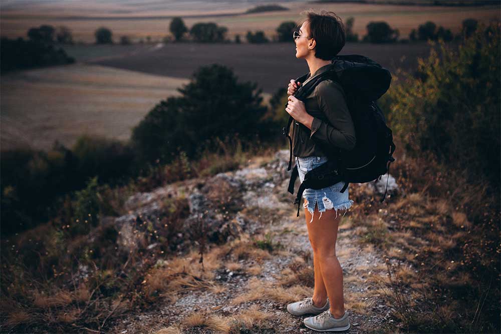 hiking_girl hiking_girl